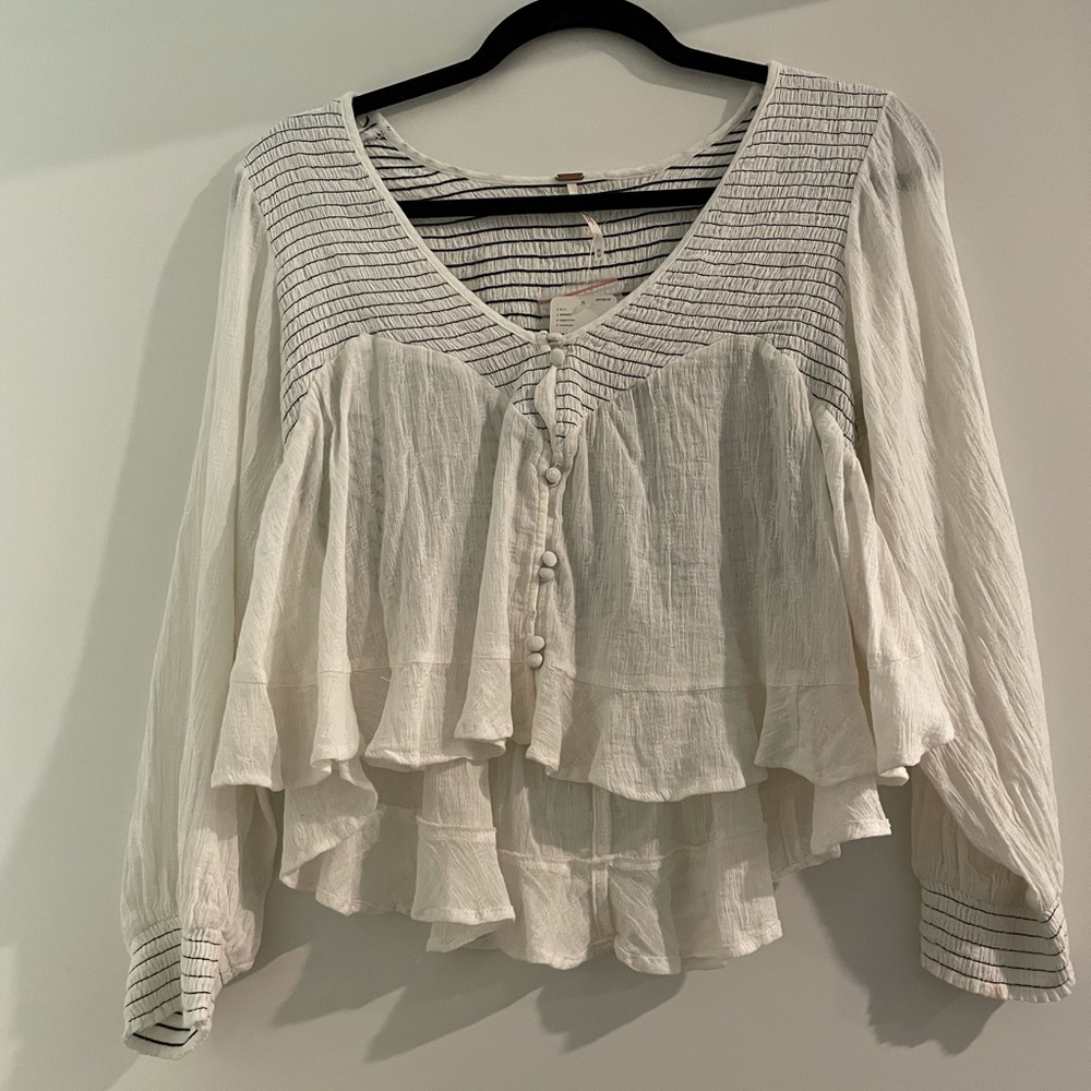 Free People top- NEW WITH TAGS. Size medium